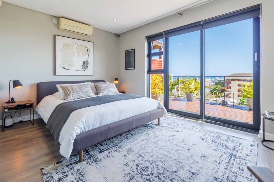 3 Bedroom Property for Sale in Sea Point Western Cape